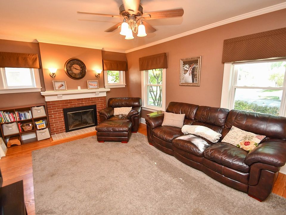 1st image of 2363 N 85th St