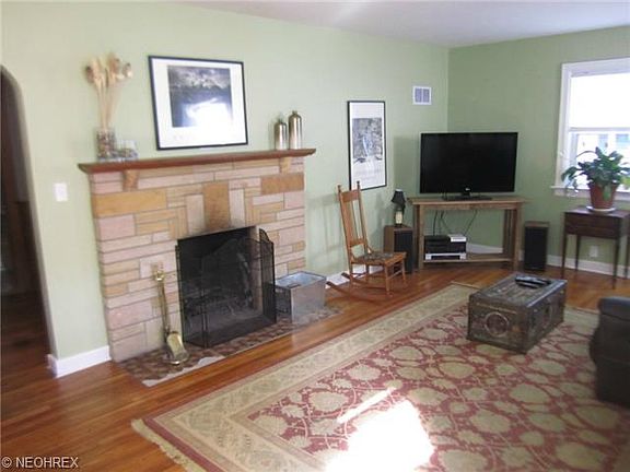 2nd image of 2119 Blair Blvd
