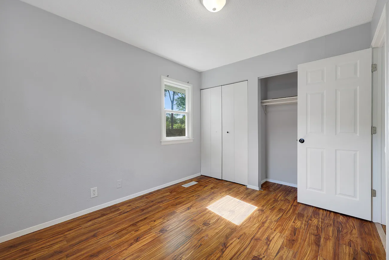2 bed, 748 sqft, $2,200 — Photo 2