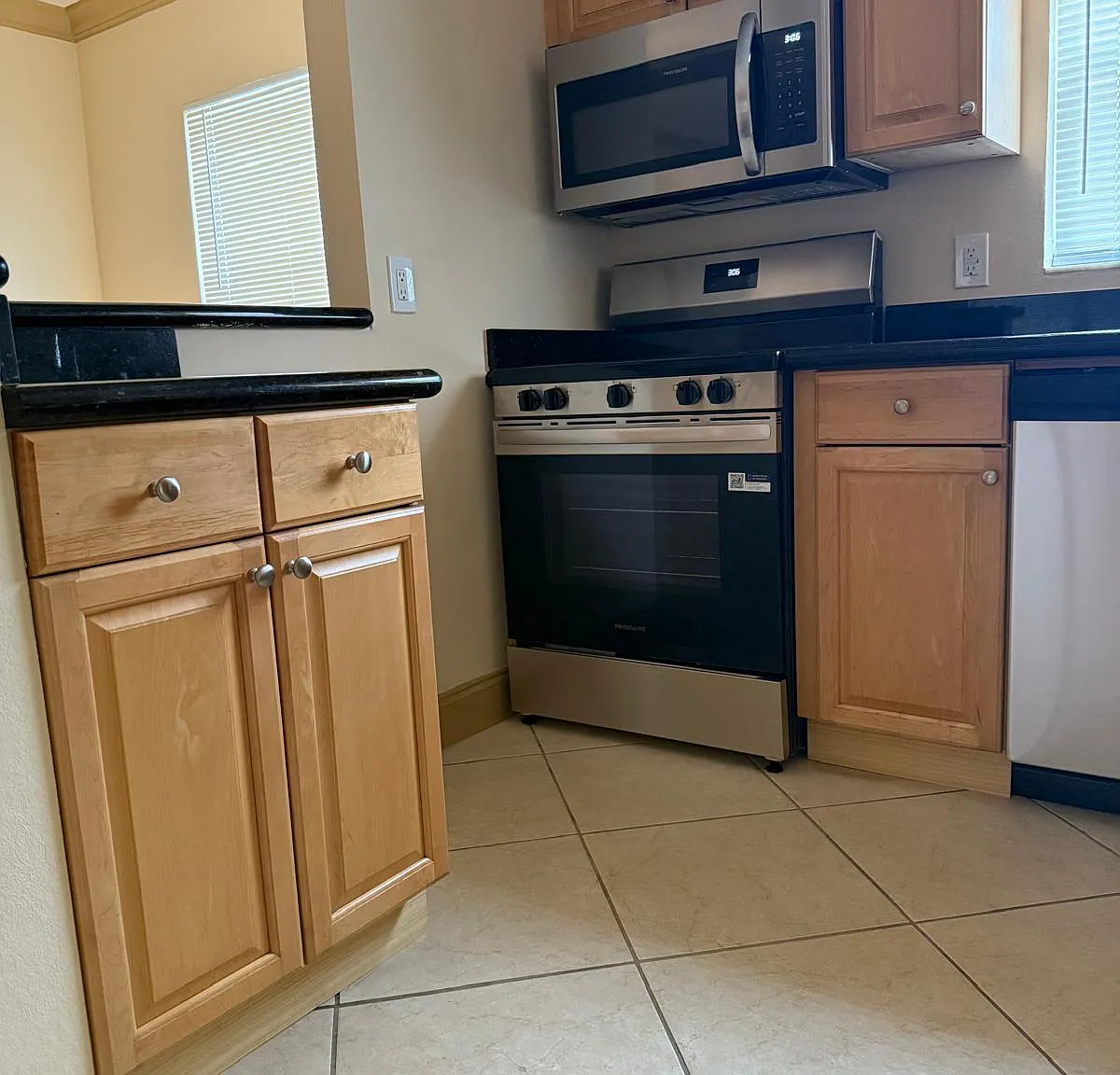 2 bed, 2.0 bath, 760 sqft, $2,250 — Photo 4