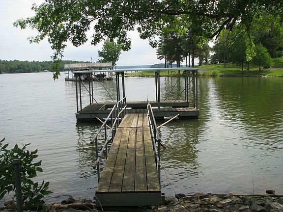5th image of 214 Campbell Ln