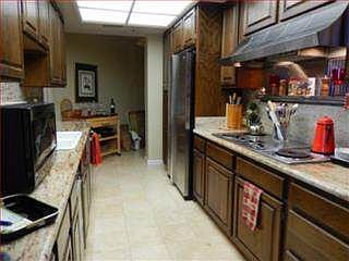 5th image of 555 Laurel Ave APT 526