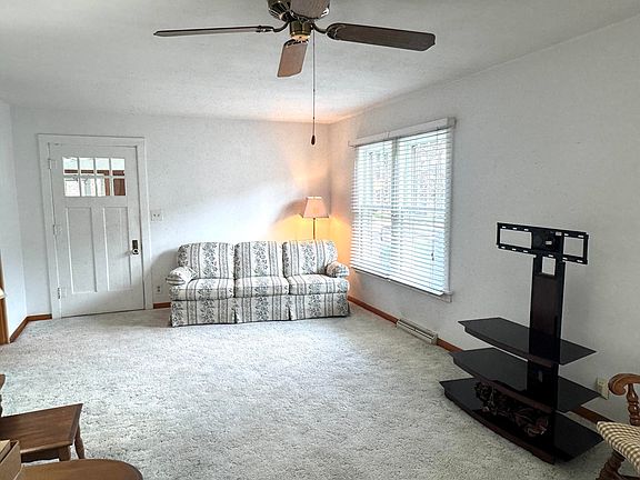 5th image of 7132 Alexander Ave
