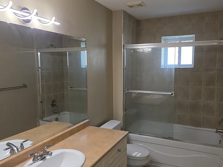 9033 Mona Ave #BASEMENT — Photo 3