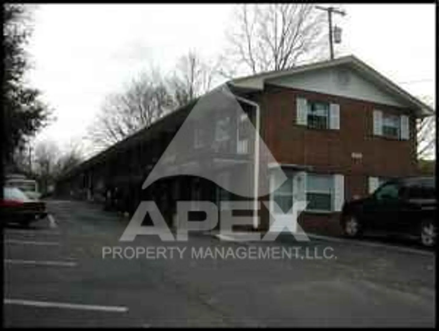220 Ogle Avenue — Photo 2