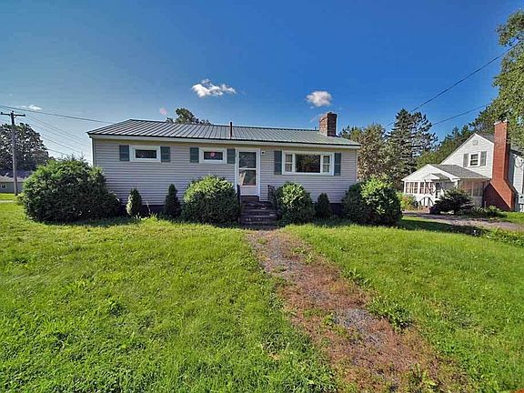 3rd image of 9 Pearce Avenue