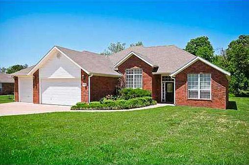 1st image of 588 Whitcliff Dr