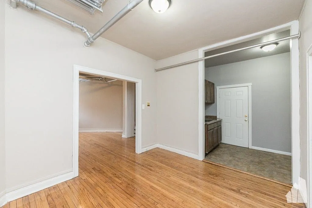 1 bed, 1.0 bath, 600 sqft, $1,600 — Photo 3