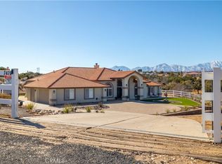 7476 Daisy Rd, Oak Hills, CA 92344