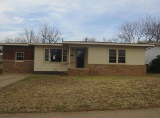 215 36th Pl, Snyder, TX 79549