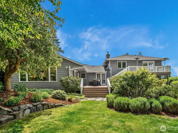 216 SW 192nd Street, Normandy Park, WA 98166