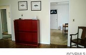 2nd image of 922 Bradley Ln