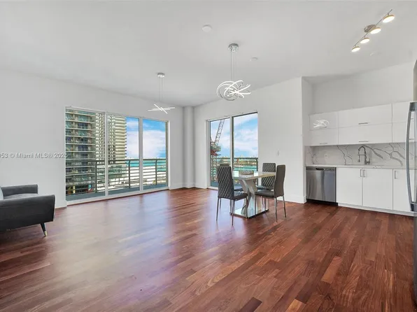 234 NE 3rd St APT 2202, Miami, FL 33132