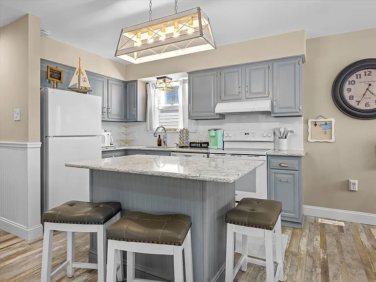 5724 Asbury Ave #1 — Photo 6