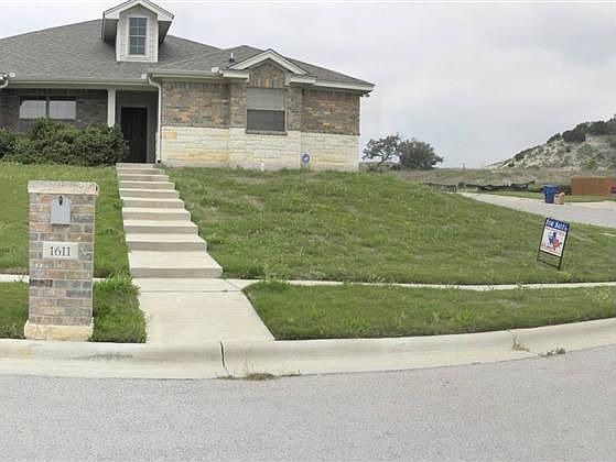 1st image of 1611 Walker Place Blvd