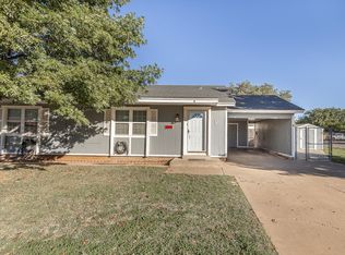 9208 Elgin Ave, Lubbock, TX 79423
