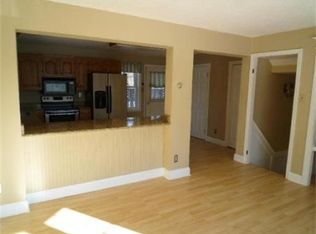 10 Albert Rd #B, Peabody, MA 01960
