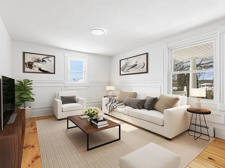 17 N Maple St — Photo 4