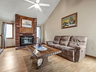 27 Country Hill Road, Nashua, NH, 03063