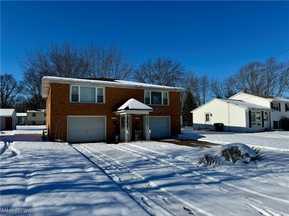 211-213 Hinderer Ave SW, Massillon, OH 44646