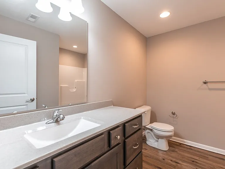 1405 Saint Marias St — Photo 14