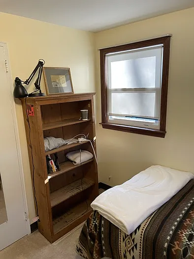 1 bed, 1.0 bath, 600 sqft, $1,295 — Photo 2