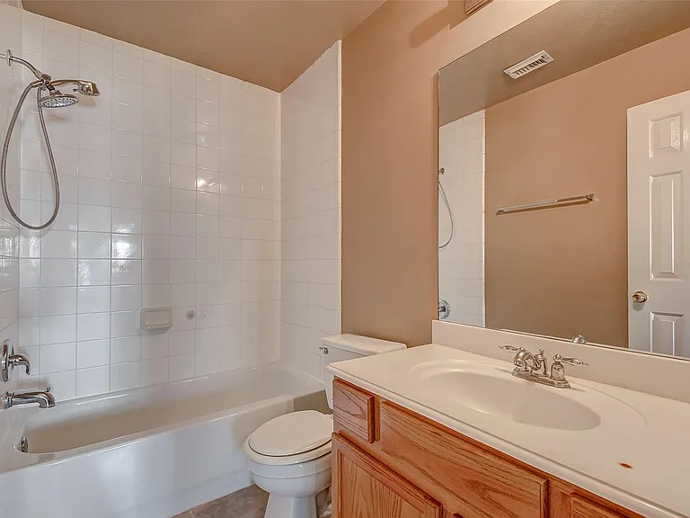 3906 Portman Glen Ln — Photo 16