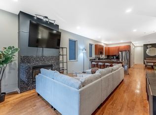 1044 N Wolcott Ave #1, Chicago, IL 60622