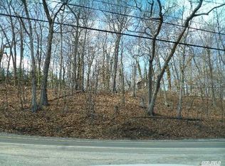 1254 N Country Rd, Stony Brook, NY 11790