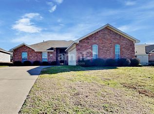 824 Wilderness Pass, Cedar Hill, TX 75104