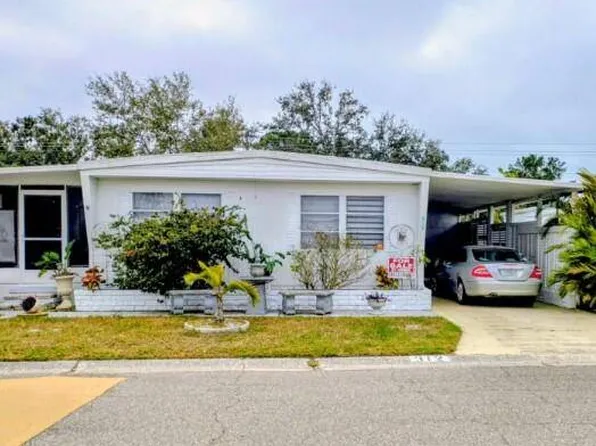 312 Molokai Dr, Bradenton, FL 34207