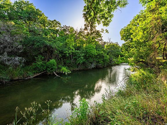 4th image of 3841 W US HIGHWAY 290