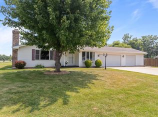 409 Spring Road Dr, Neenah, WI 54956