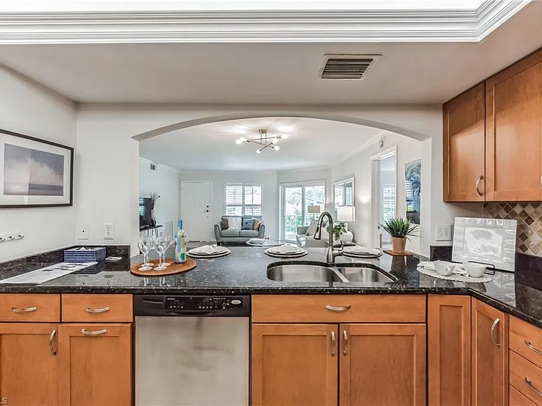 5633 Turtle Bay Dr #37 — Photo 6