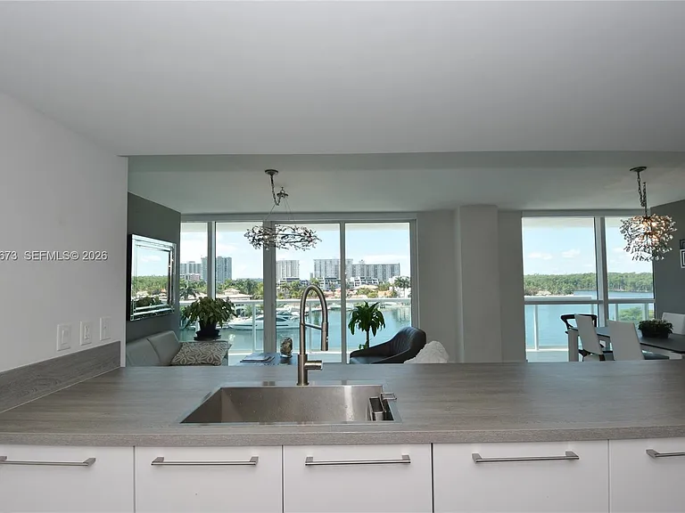 400 Sunny Isles Blvd #521 — Photo 2