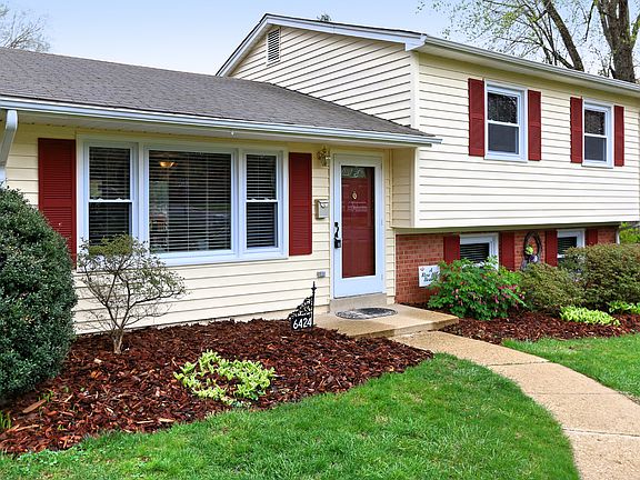 5th image of 6424 Carriage Dr