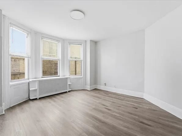 335 47th Street image 11 of 19