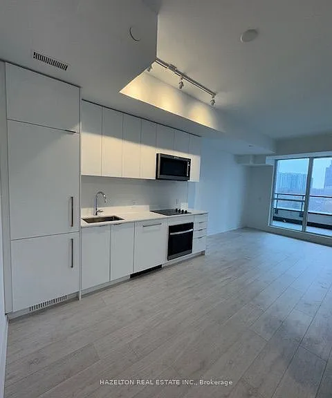 181 Sheppard Ave E #616 — Photo 3
