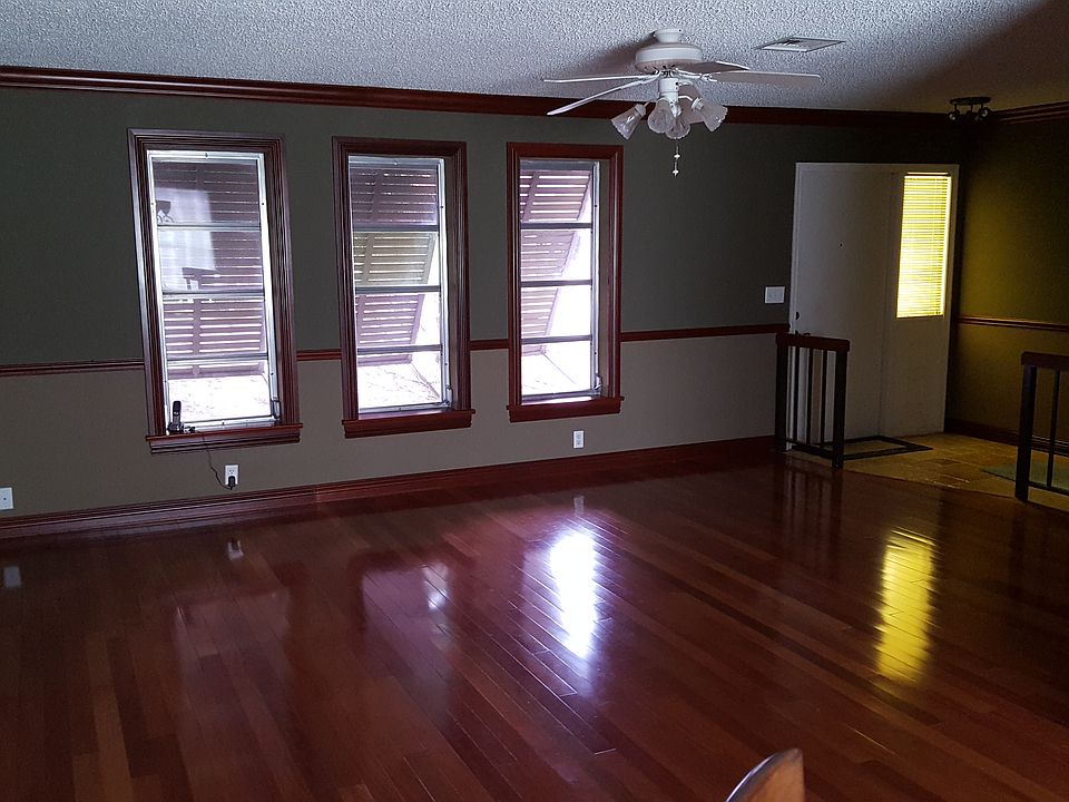 1st image of 1472 SW 28th Ter