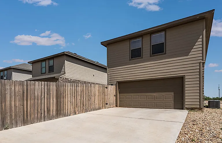 Patterson Pointe — Photo 31