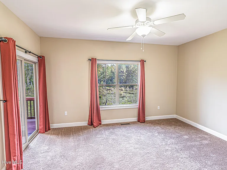 90 Cypress Cir — Photo 7