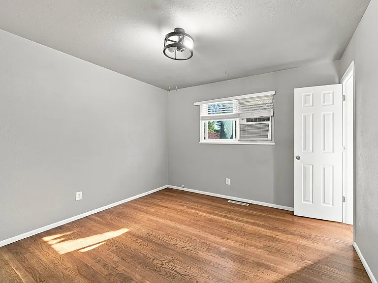 1407 Willshire Dr — Photo 13