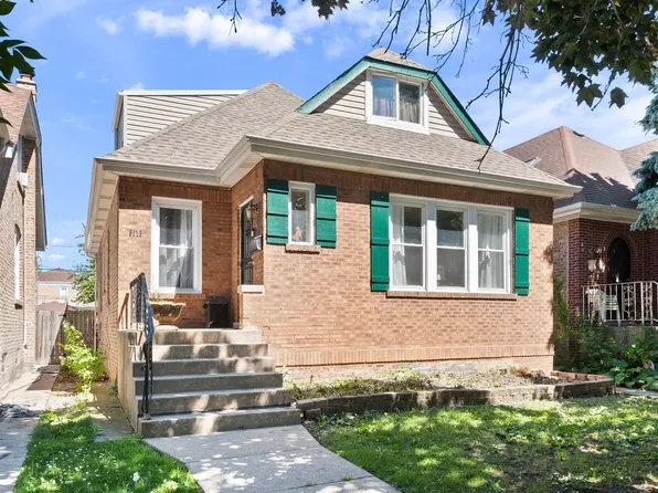 6613 N Whipple St, Chicago, IL 60645