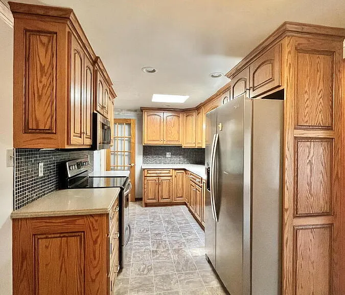 2204 Bainbridge Rd — Photo 9