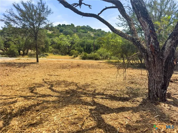 238 Sandy Mountain Dr, Llano, TX 78643