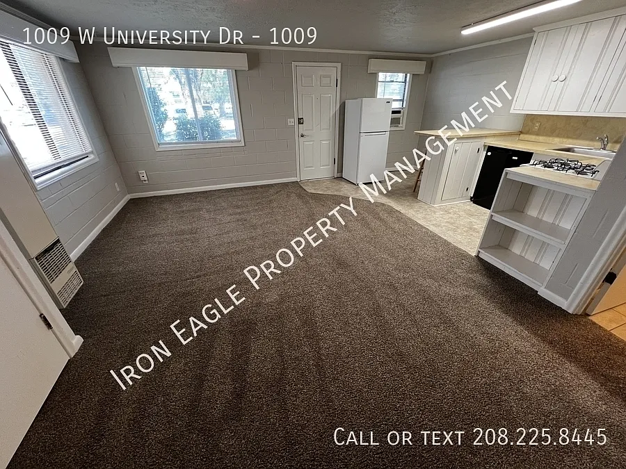 Studio, 375 sqft, $945 — Photo 2
