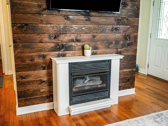 4th image of 809 Westview Dr #5
