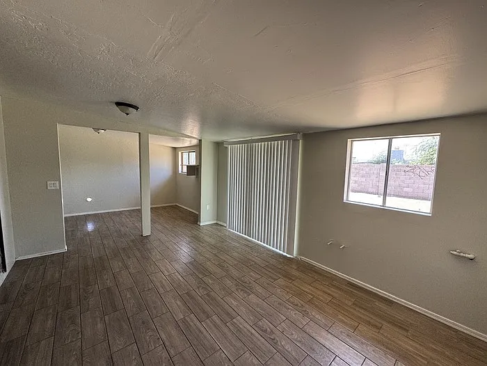 3241 W Pierson St — Photo 15