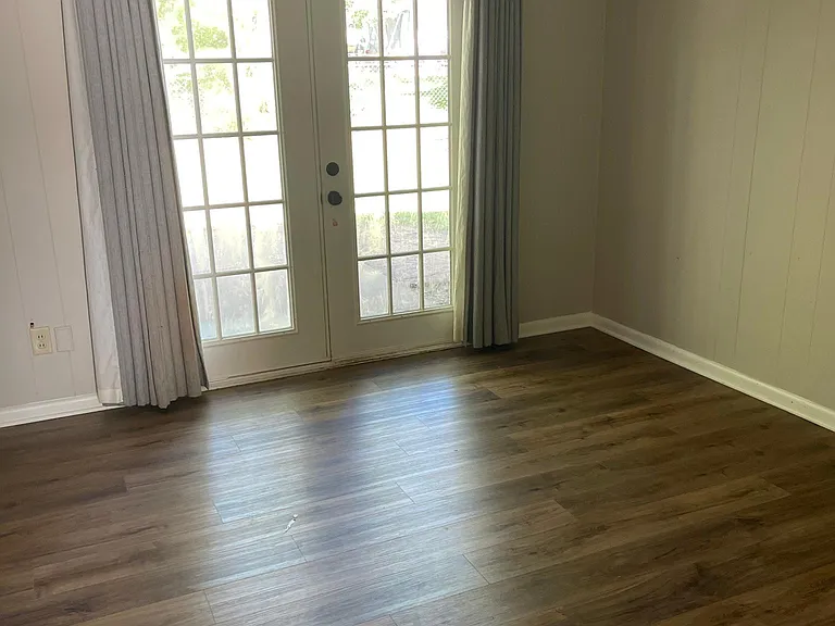 2408 Arcadia Dr — Photo 5