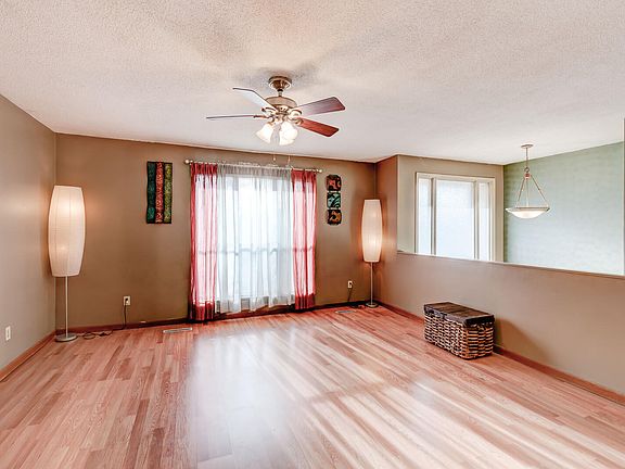 4th image of 522 Catalpa St